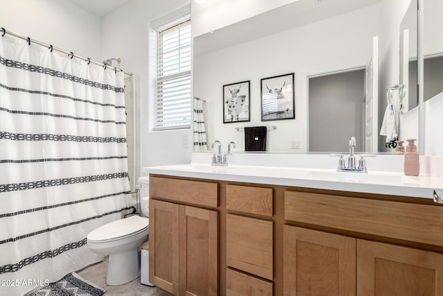 10223 W Piccadilly Rd, Avondale, AZ 85392 - full bath with toilet, double vanity, and curtained shower