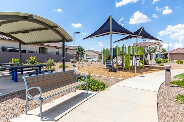 10223 W Piccadilly Rd, Avondale, AZ 85392 - view of property's community featuring a residential view