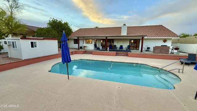 15111 E Palomino Blvd, Fountain Hills, AZ 85268 - view of swimming pool featuring a patio