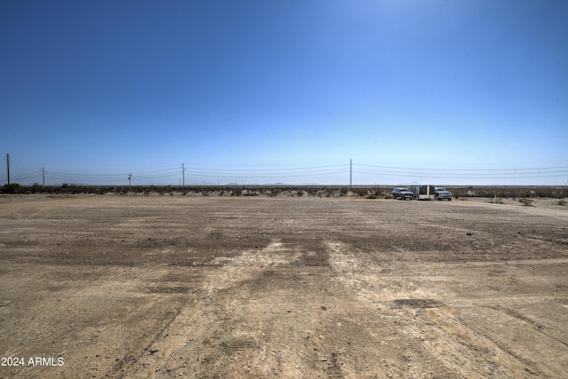 view of yard featuring a rural view