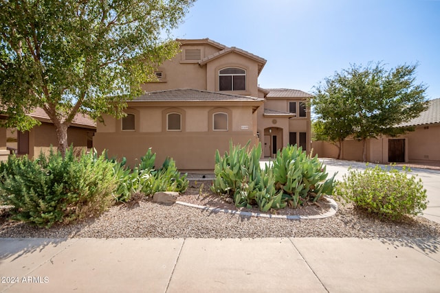 view of mediterranean / spanish-style home