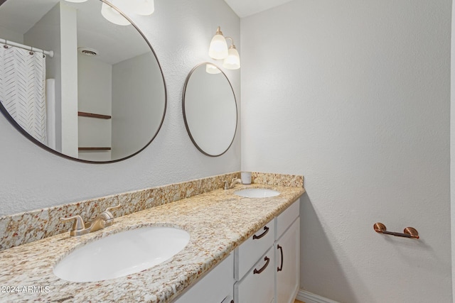 4419 W Vogel Ave, Glendale, AZ 85302 - bathroom featuring double vanity