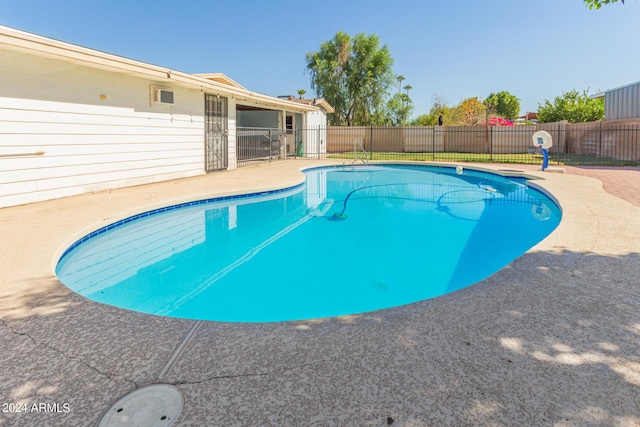 4419 W Vogel Ave, Glendale, AZ 85302 - view of pool with a patio area