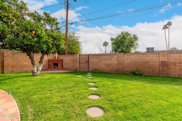 view of yard with a patio