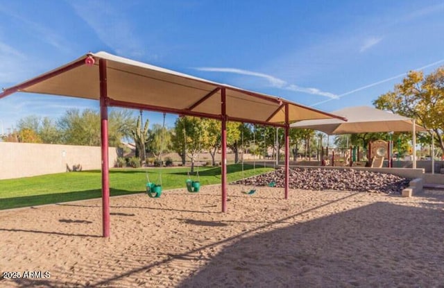 4306 E Raven Rd, Phoenix, AZ 85044 - view of community