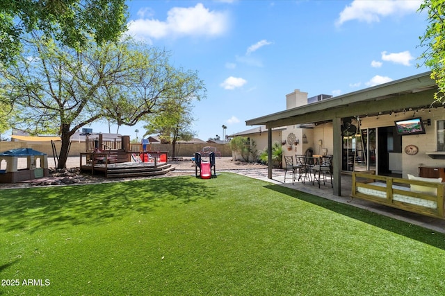 11621 N 39th Dr, Phoenix, AZ 85029 - view of yard with a patio area and a fenced backyard