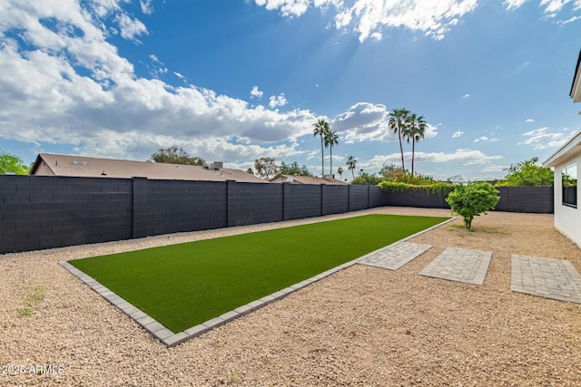 4019 E Surrey Ave, Phoenix, AZ 85032 - view of yard featuring a fenced backyard