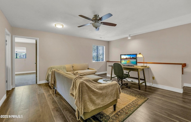 2800 N Saddleback Way Unit 2, Flagstaff, AZ 86004 - living room featuring wood finished floors, ceiling fan, and baseboards