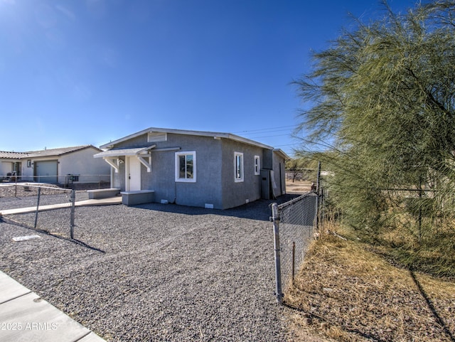 view of front of property