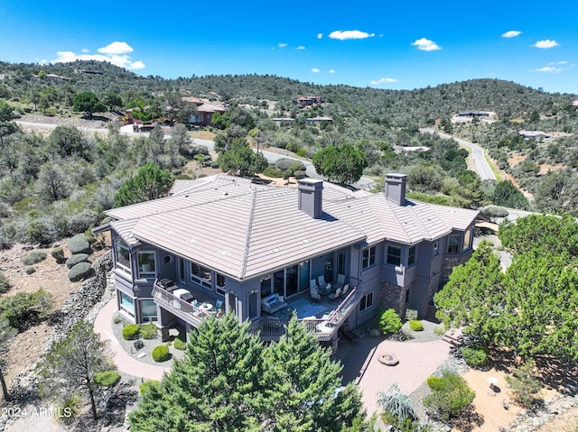 bird's eye view featuring a mountain view
