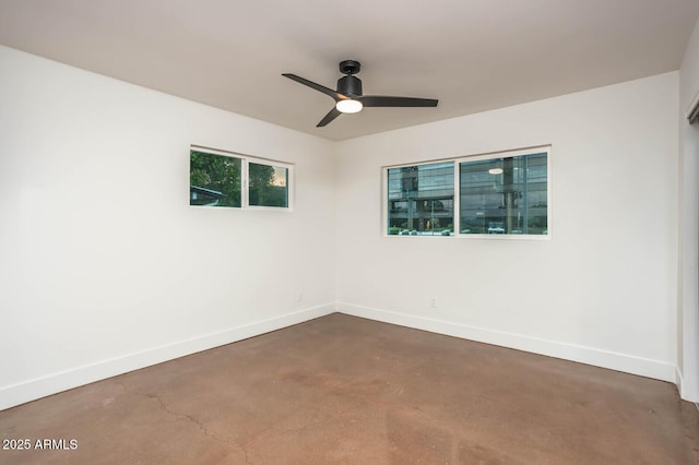 empty room featuring ceiling fan