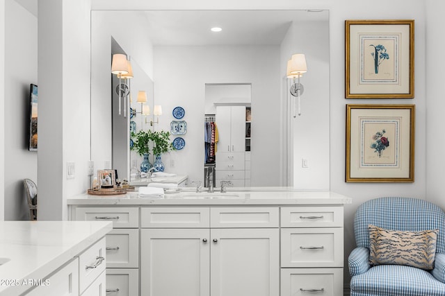 5542 E Alan Ln, Paradise Valley, AZ 85253 - full bath with vanity and recessed lighting