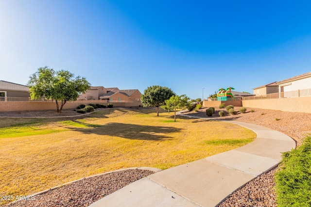 1005 W Lincoln Ave, Coolidge, AZ 85128 - view of yard featuring a residential view