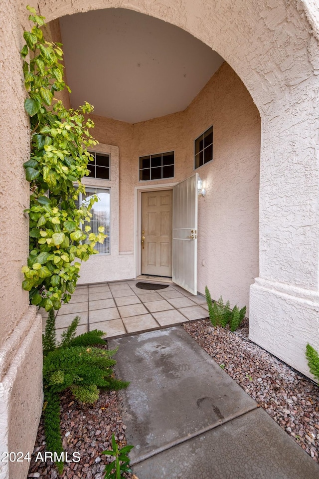 view of property entrance