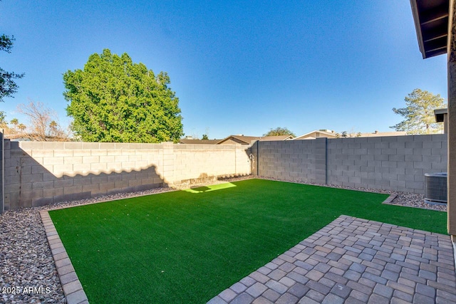 2254 E University Dr Unit 4, Mesa, AZ 85213 - fenced backyard with a patio