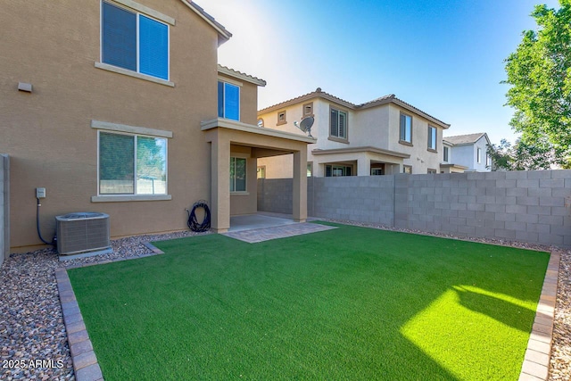 2254 E University Dr Unit 4, Mesa, AZ 85213 - view of yard featuring a patio
