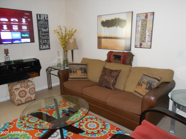 16624 E Palisades Blvd Unit 101, Fountain Hills, AZ 85268 - tiled living area featuring baseboards