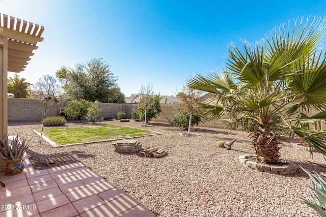 view of yard with a patio