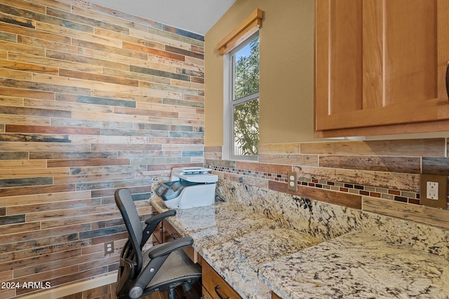 interior details with backsplash and light stone counters