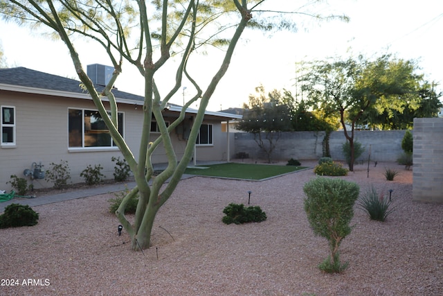 view of yard with a patio area