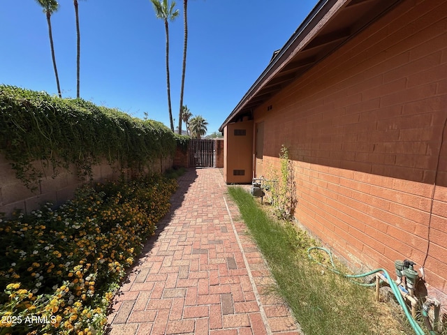 3740 E Mercer Ln, Phoenix, AZ 85028 - view of yard