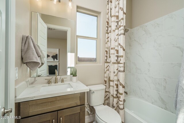 43712 N Acadia Way, New River, AZ 85087 - full bath with toilet, vanity, and shower / bathtub combination with curtain