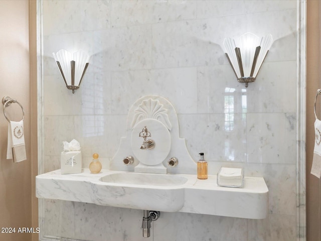 40 Biltmore Est, Phoenix, AZ 85016 - view of bathroom