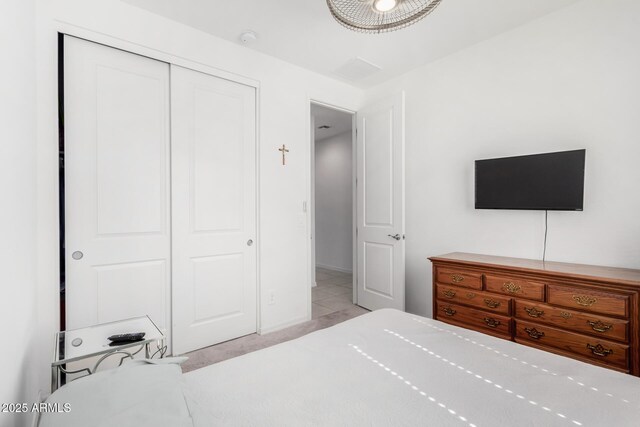 bedroom featuring a closet