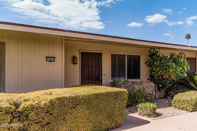 view of property entrance