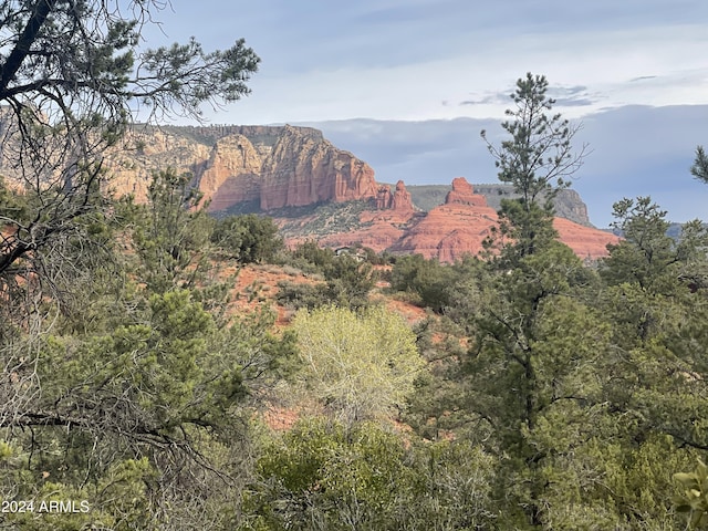 Listing photo 2 for 12 Sky Ridge Ct Unit 18, Sedona AZ 86336