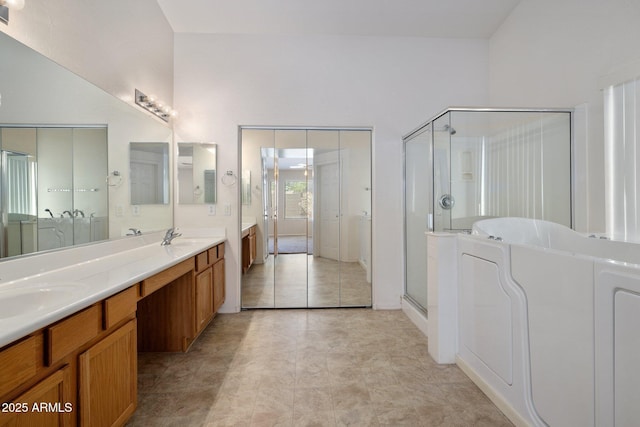 2615 W Silver Streak Way, San Tan Valley, AZ 85144 - full bath featuring a stall shower and double vanity