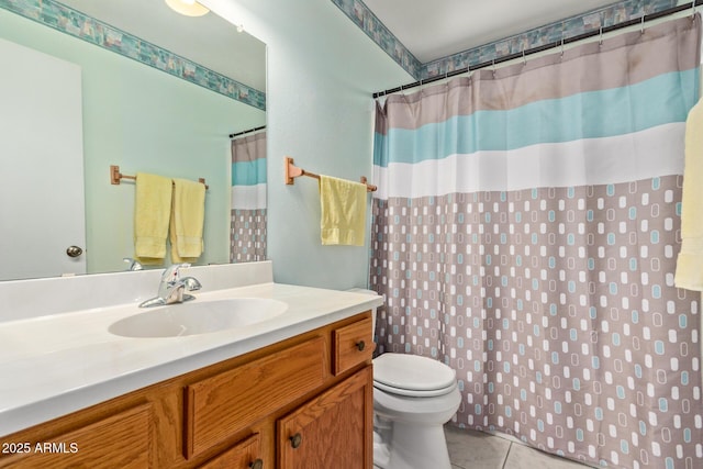 922 S 80th St, Mesa, AZ 85208 - full bath featuring toilet, vanity, tile patterned floors, and a shower with shower curtain