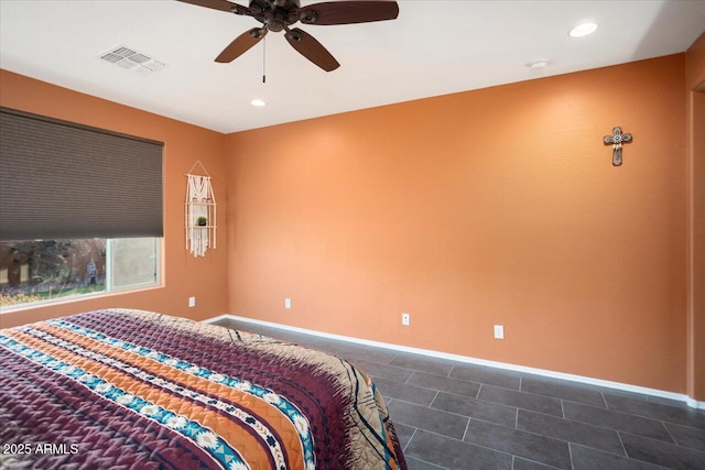 bedroom with ceiling fan