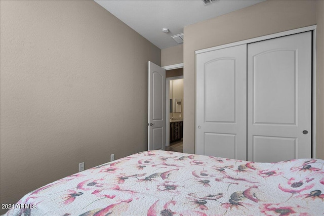 bedroom featuring a closet