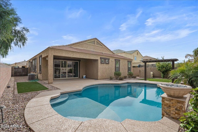 view of pool featuring a pergola and a patio area