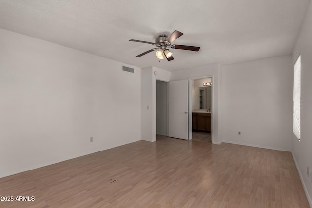 4644 W Havasupai Dr, Glendale, AZ 85308 - spare room featuring light wood finished floors and a ceiling fan