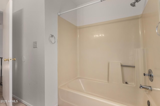 4644 W Havasupai Dr, Glendale, AZ 85308 - full bathroom with shower / tub combination