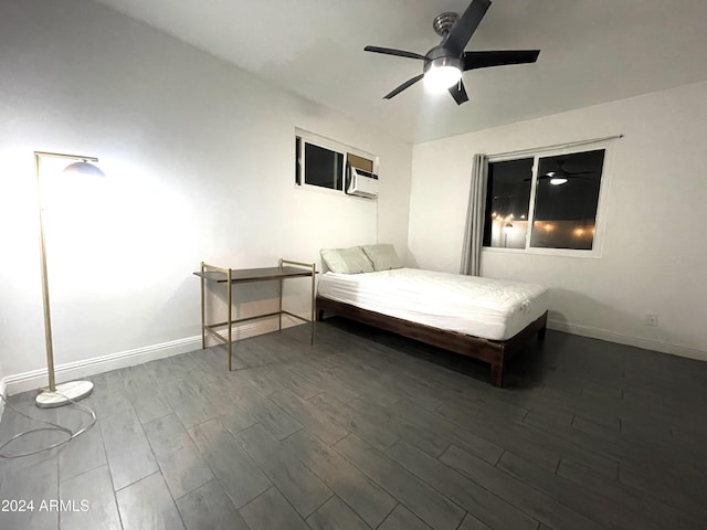 unfurnished bedroom with ceiling fan