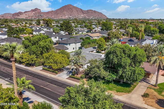 drone / aerial view featuring a mountain view