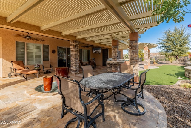 view of patio / terrace with a pergola and ceiling fan