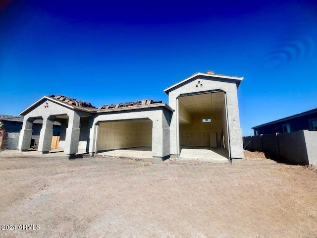 view of front of property