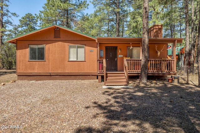 view of front of property