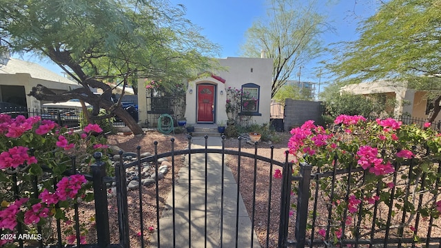 view of front of house