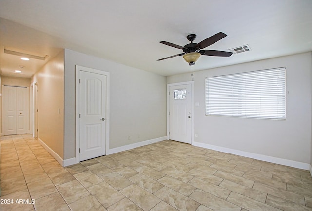 foyer with ceiling fan