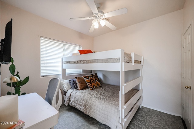 bedroom with ceiling fan