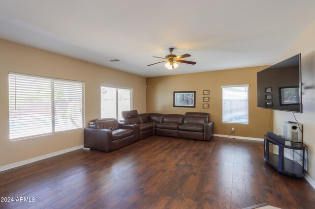 dining area with ceiling fan, plenty of natural light, and light hardwood / wood-style floors