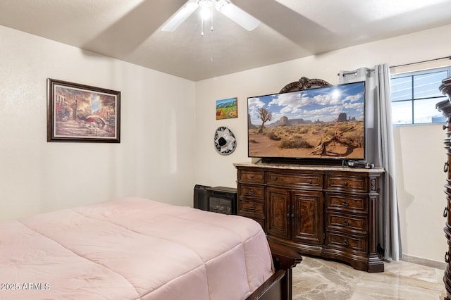 bedroom with ceiling fan