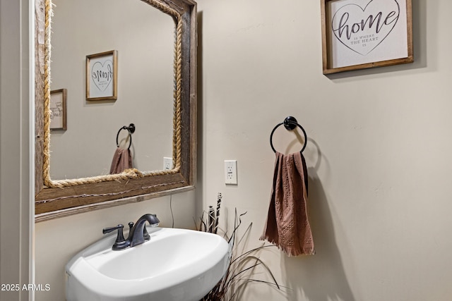 1008 E Mano Dr, New River, AZ 85087 - bathroom featuring a sink