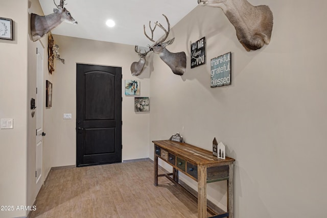 1008 E Mano Dr, New River, AZ 85087 - foyer featuring light wood finished floors, baseboards, and recessed lighting
