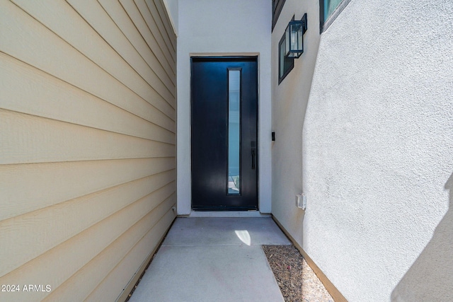 view of entrance to property